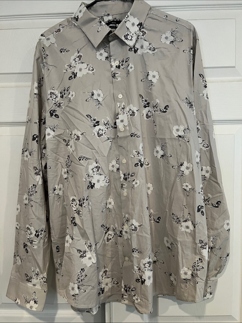 Express Men's Floral Button-Down Shirt - Gray and White